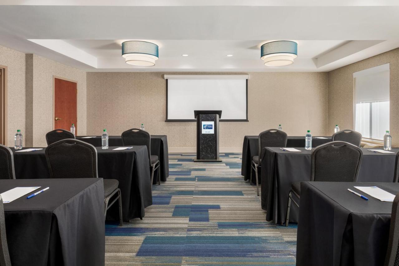Holiday Inn Express & Suites Philadelphia - Mt Laurel By Ihg Маунт Лорел Екстериор снимка