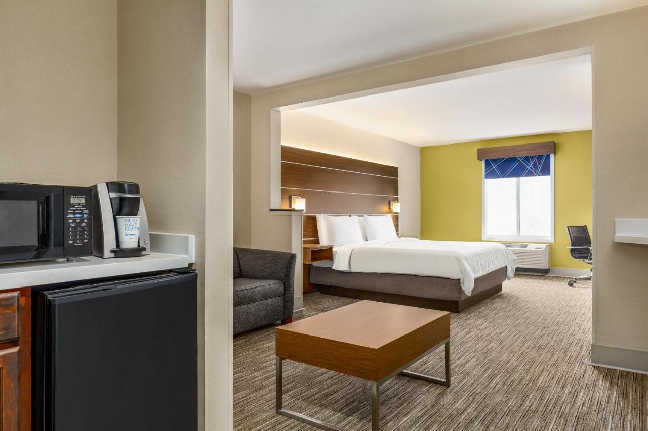 Holiday Inn Express & Suites Philadelphia - Mt Laurel By Ihg Маунт Лорел Екстериор снимка