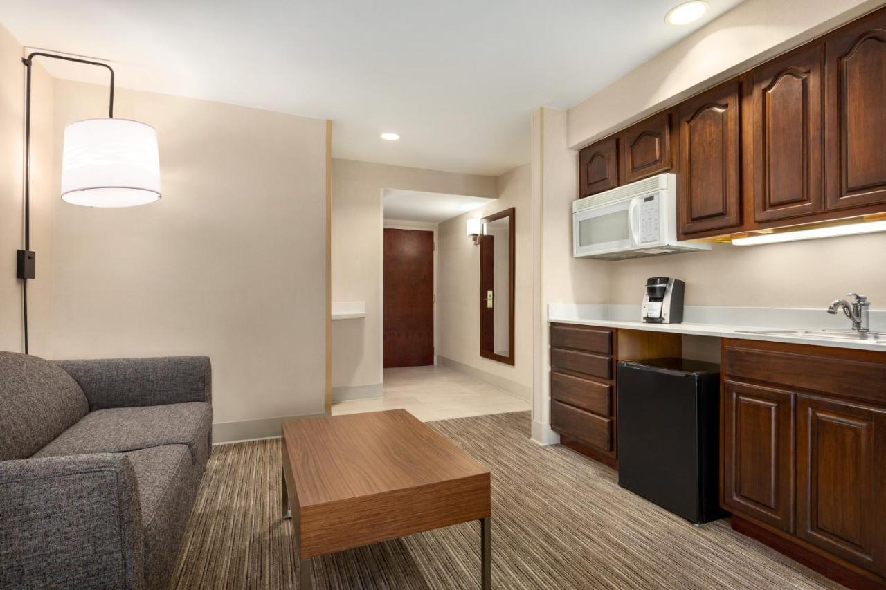 Holiday Inn Express & Suites Philadelphia - Mt Laurel By Ihg Маунт Лорел Екстериор снимка