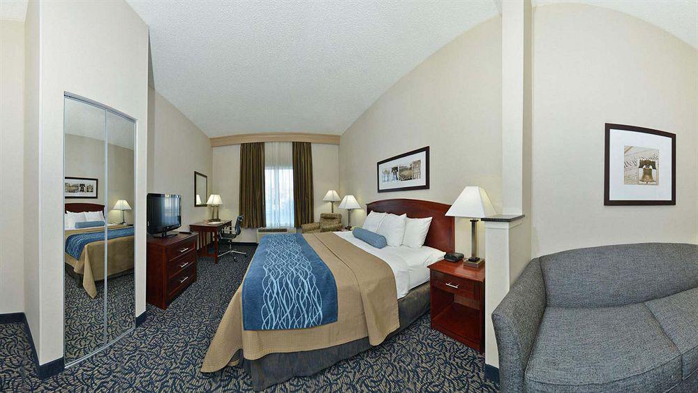 Holiday Inn Express & Suites Philadelphia - Mt Laurel By Ihg Маунт Лорел Екстериор снимка